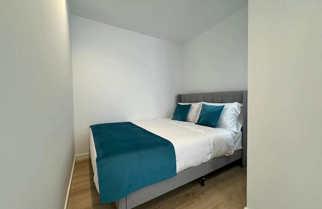 Apart-Hotel Happy Life-1