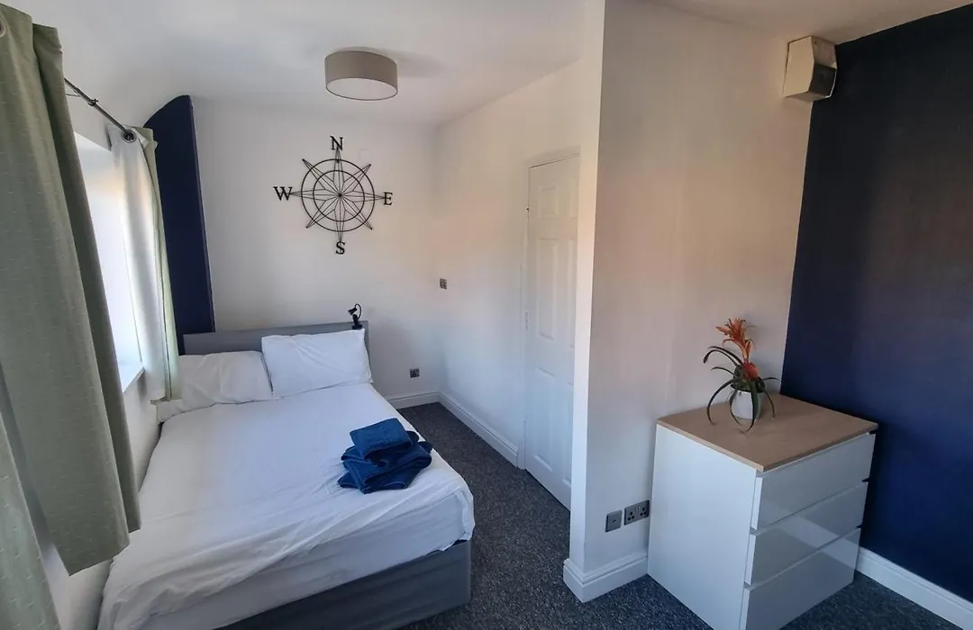 En Suite Room With Kitchen Facilities-1