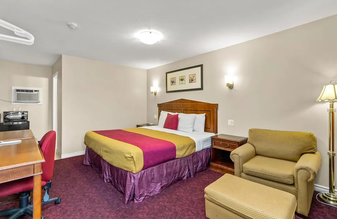 Nights Inn Owen Sound-1