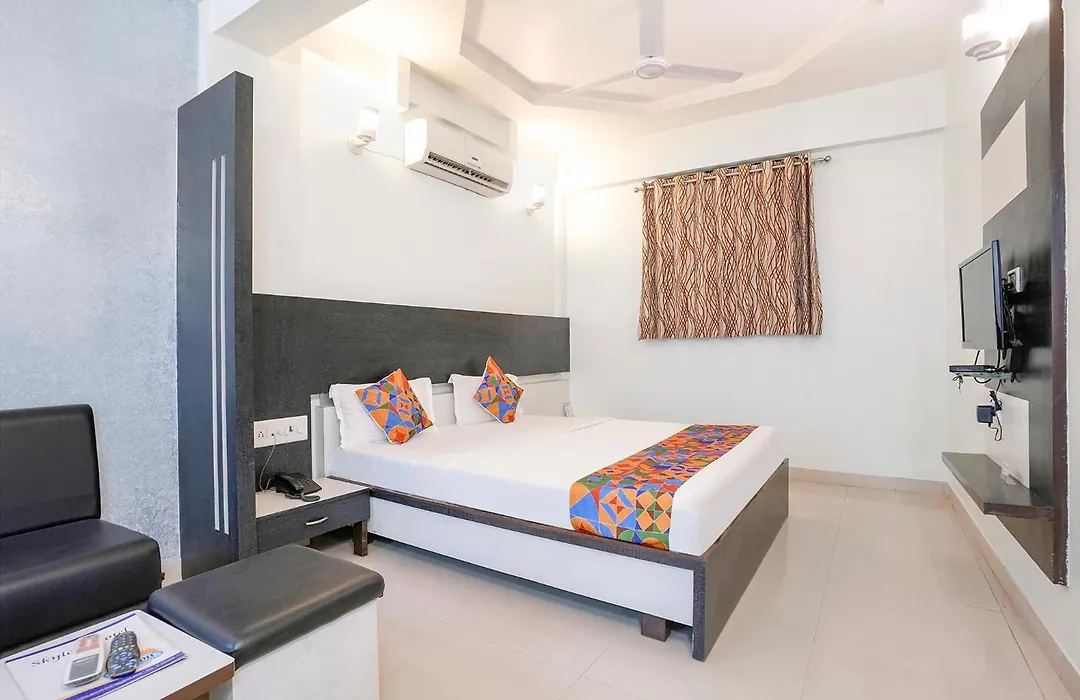 Fabhotel Skylon, Near Mahatma Mandir-1