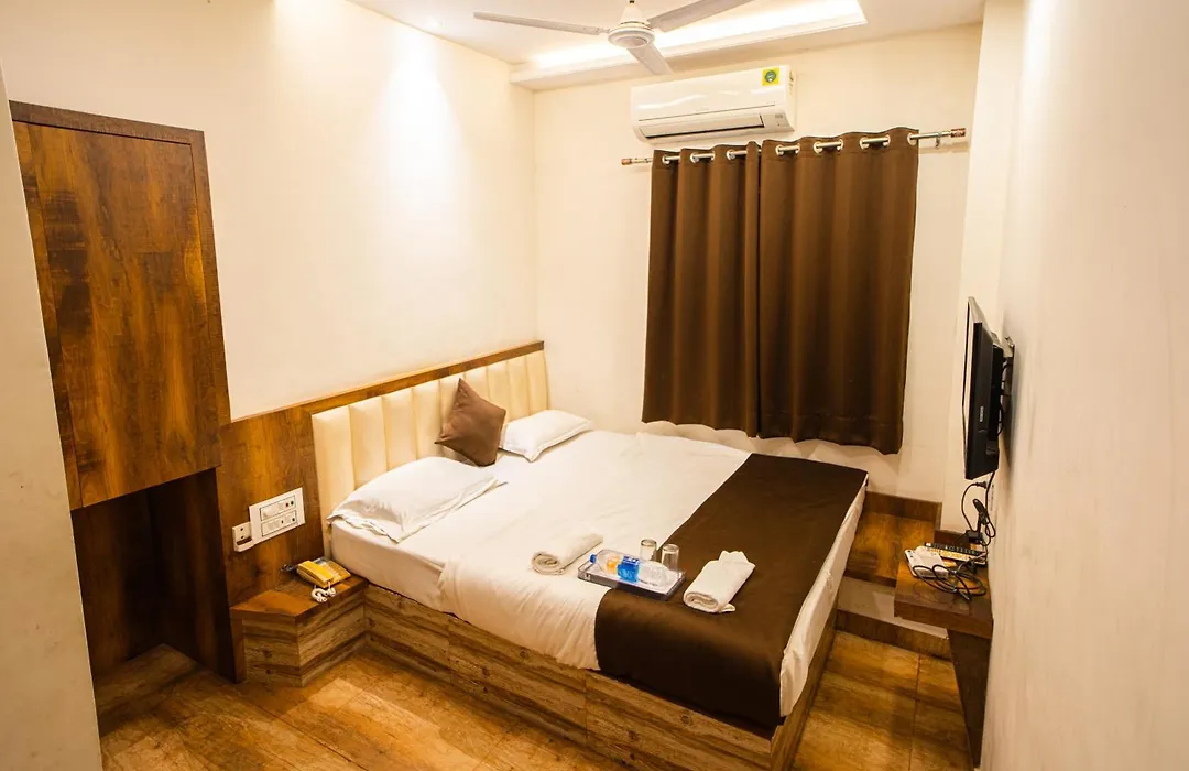 Hotel Khajanchi-1