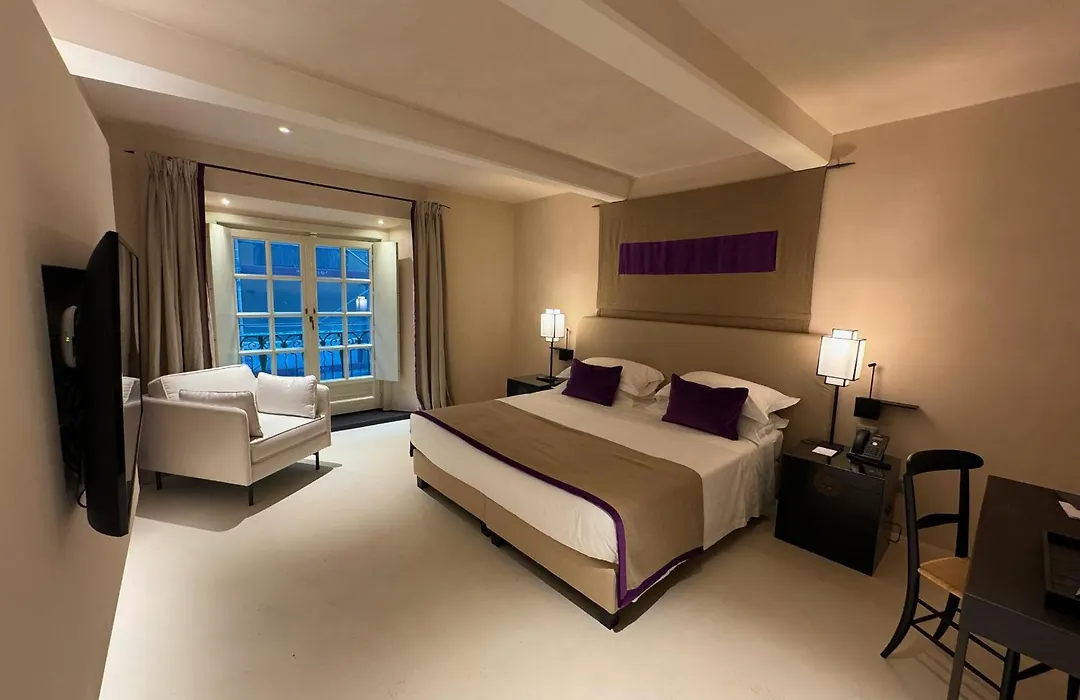 Hotel Palazzo Durazzo Suites-1