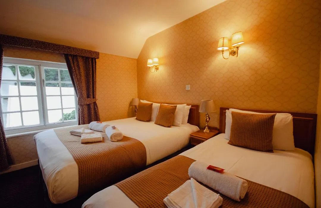 Howfield Manor Hotel-1