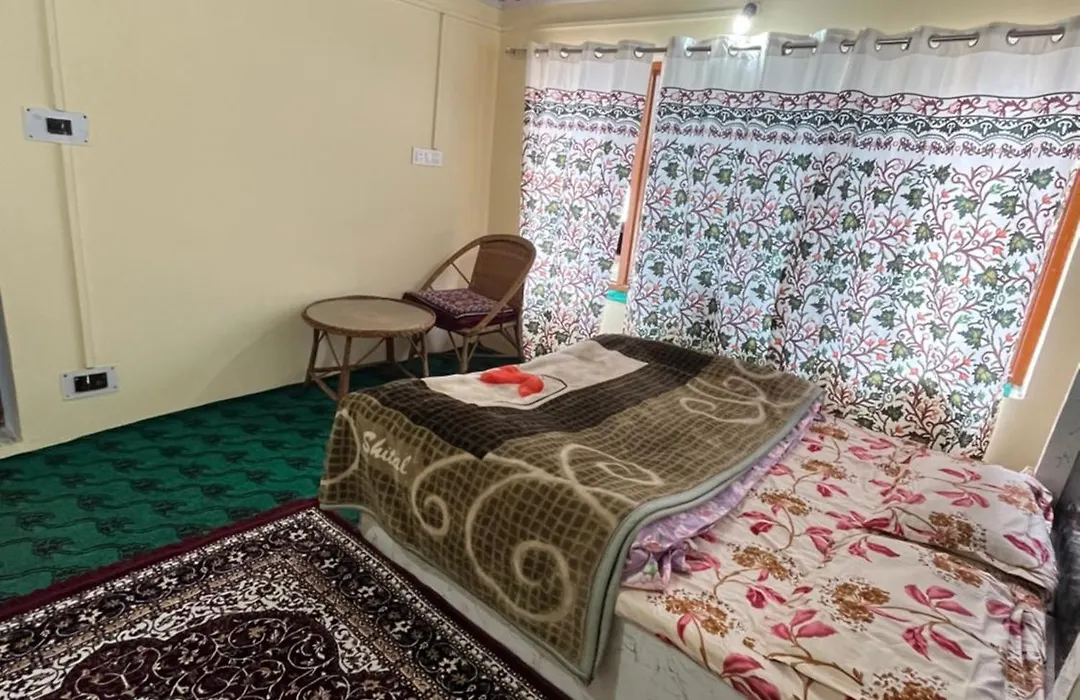 Pine Brooke Pahalgam-1