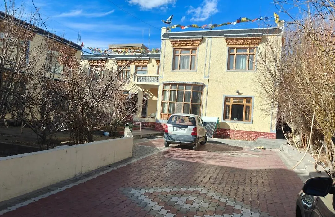 Hotel Lonchay Residency-1