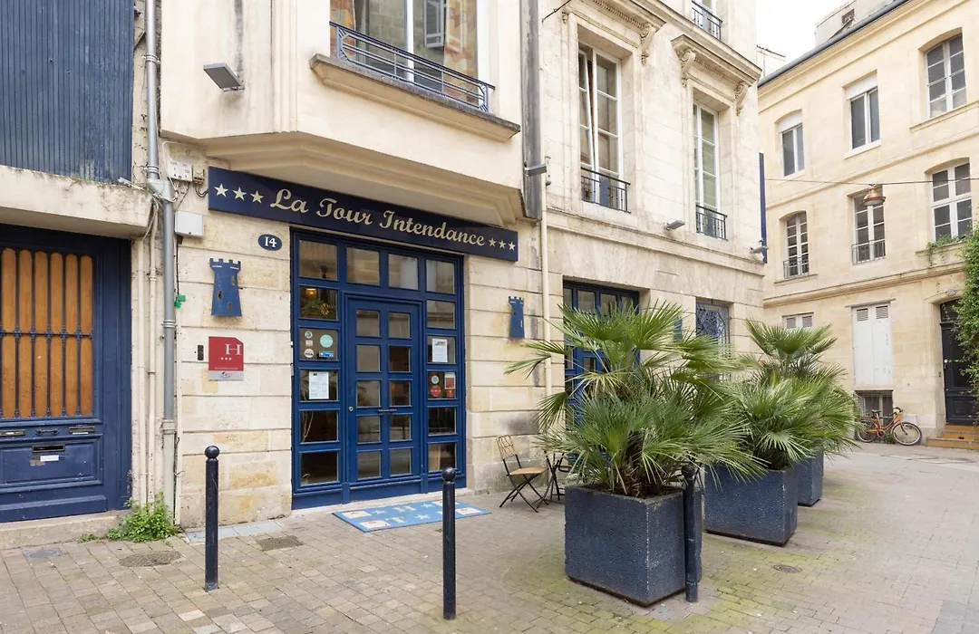 Hôtel La Tour Intendance-1
