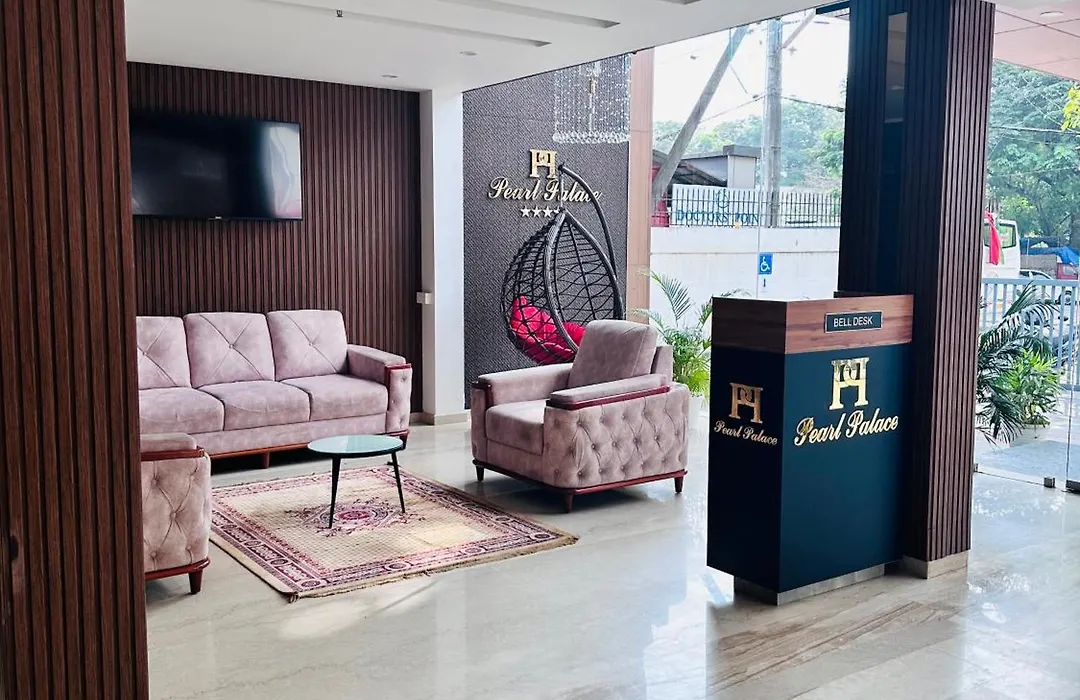 Hotel Pearl Palace-1