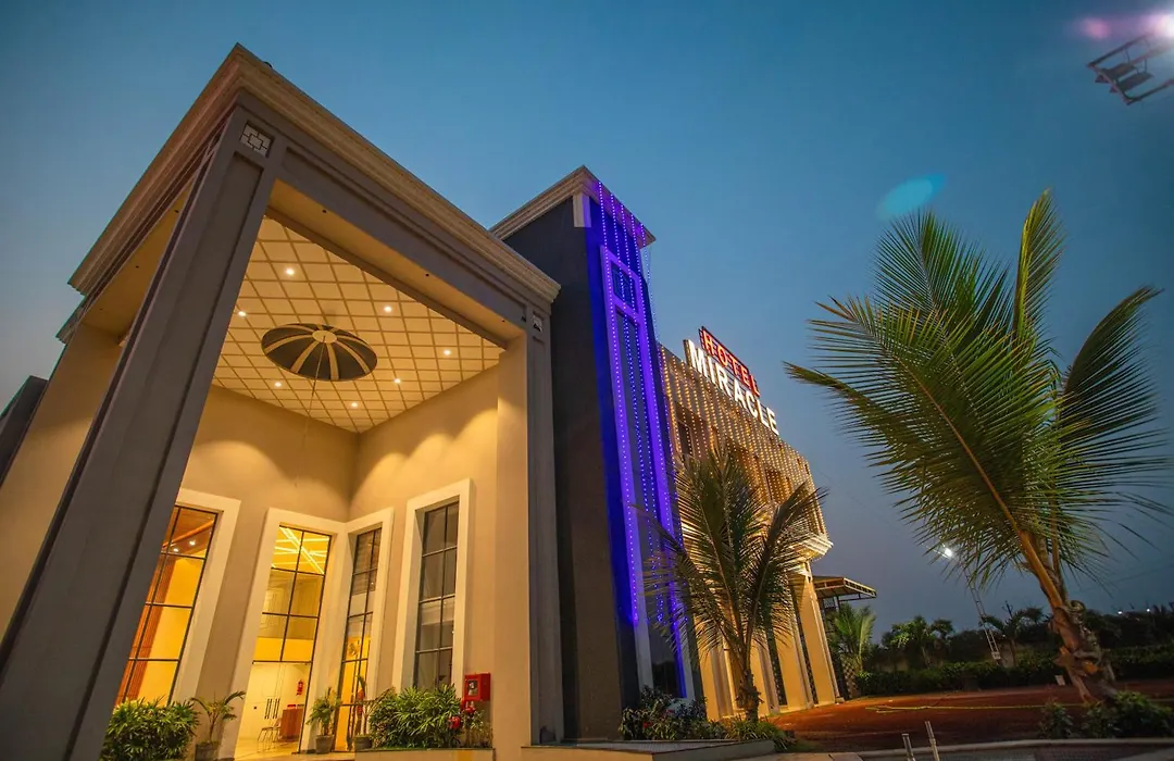 Hotel Miracle 2Km From Mahakal Temple-1