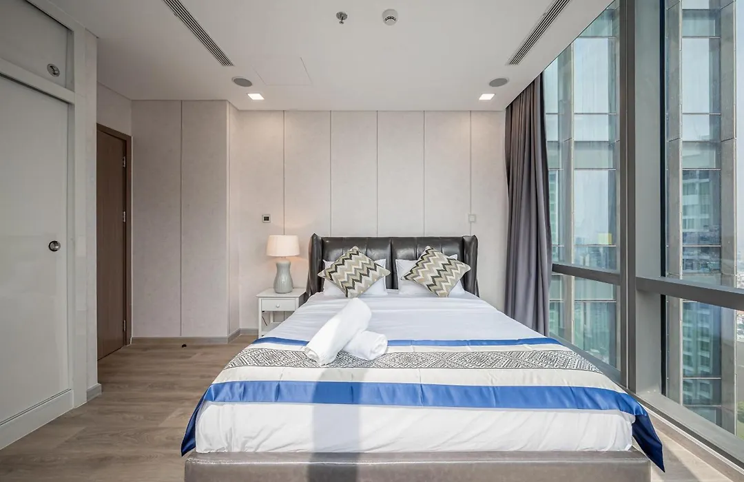 Landmark 81 And Vinhomes Riverside Residence-1