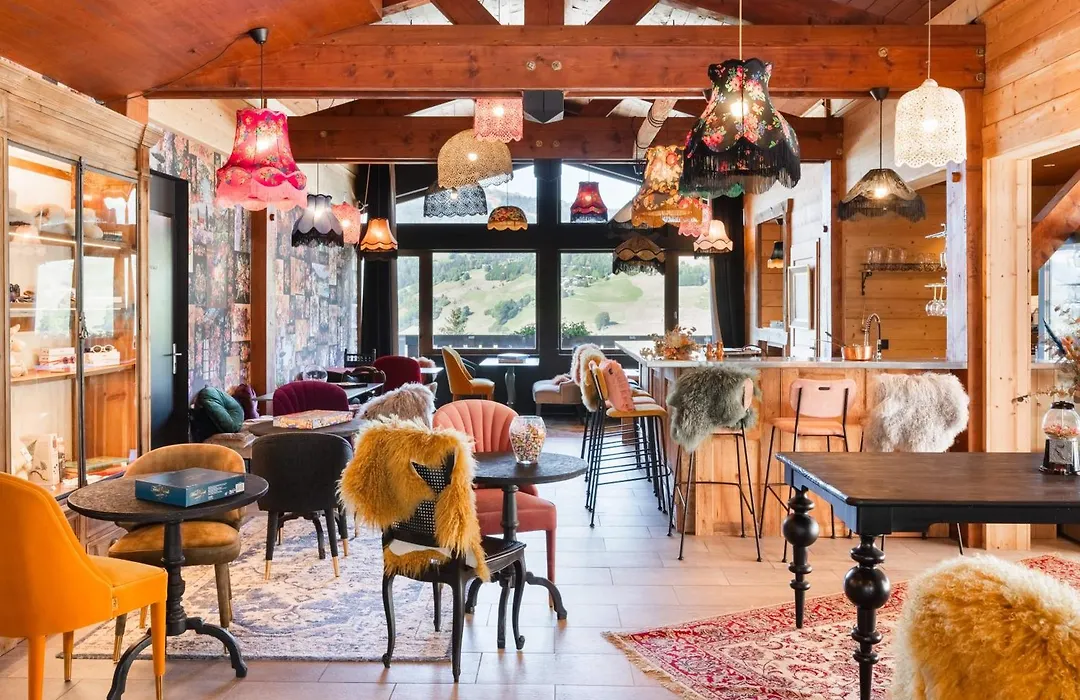 Mamie Megève-1