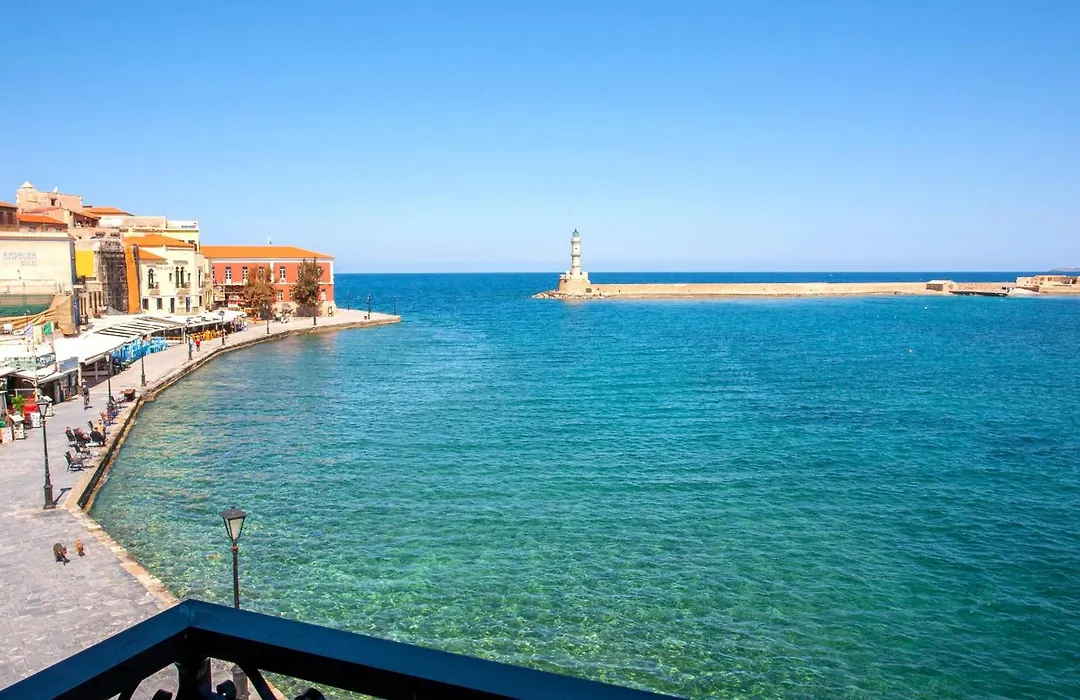 Lucia Hotel-1