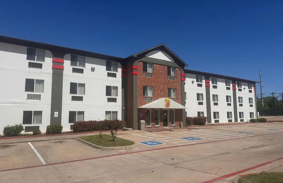 Super 8 By Wyndham College Station-1