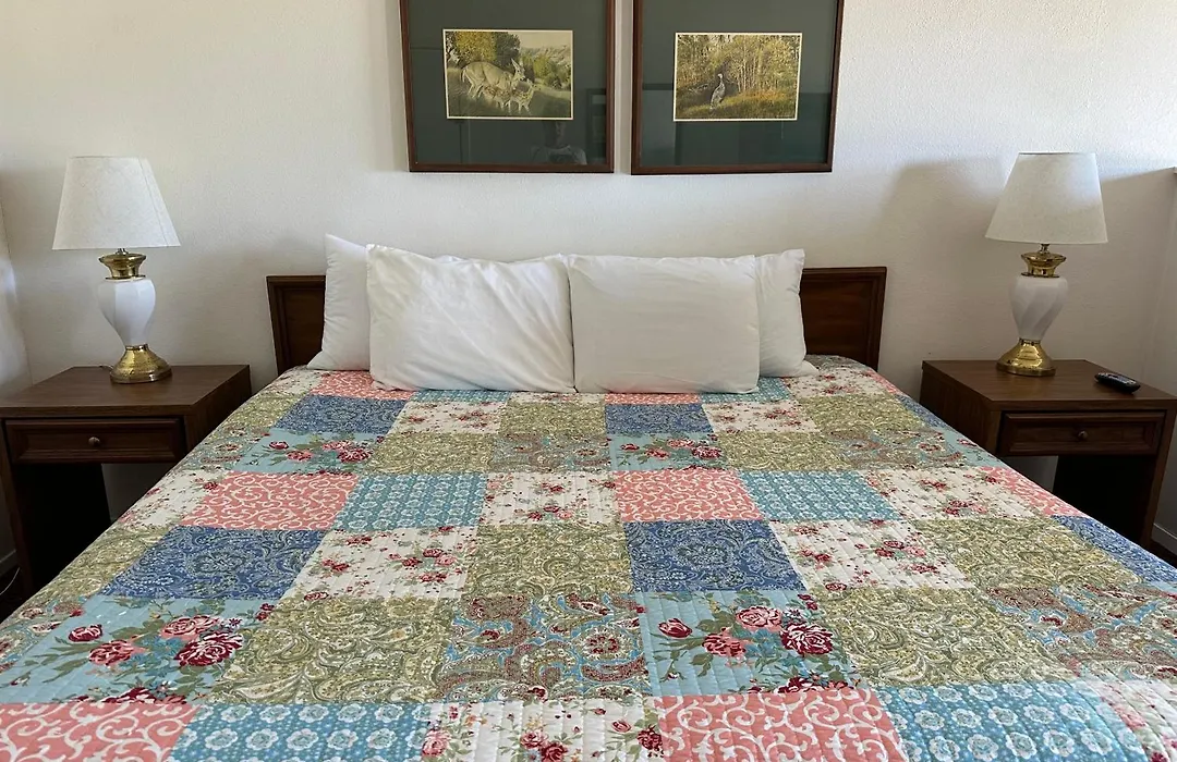 Windcrest Inn And Suites-1