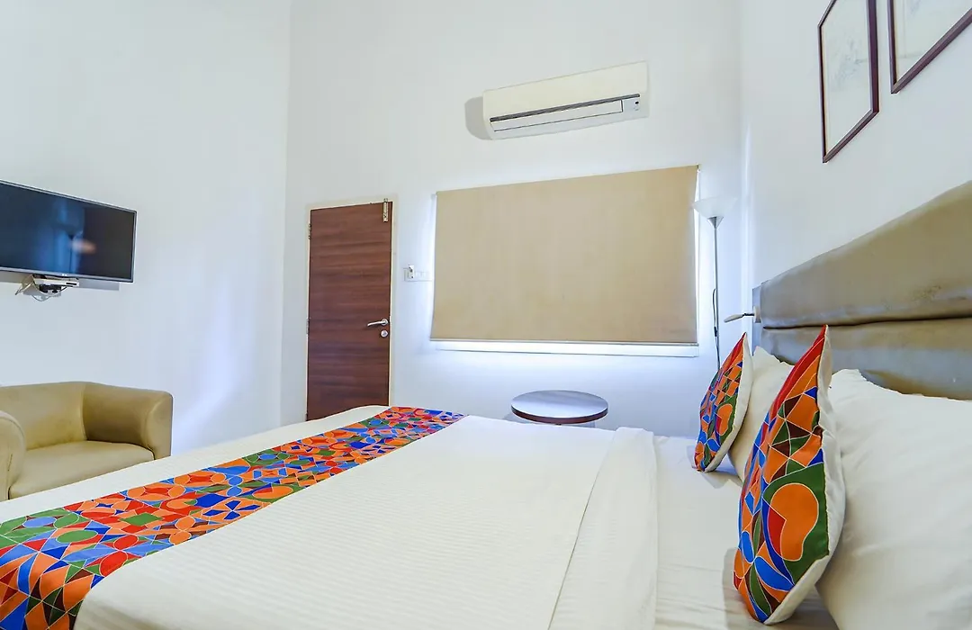 Fabexpress Le Aham Boutique - Auroville Beach - 600M-1