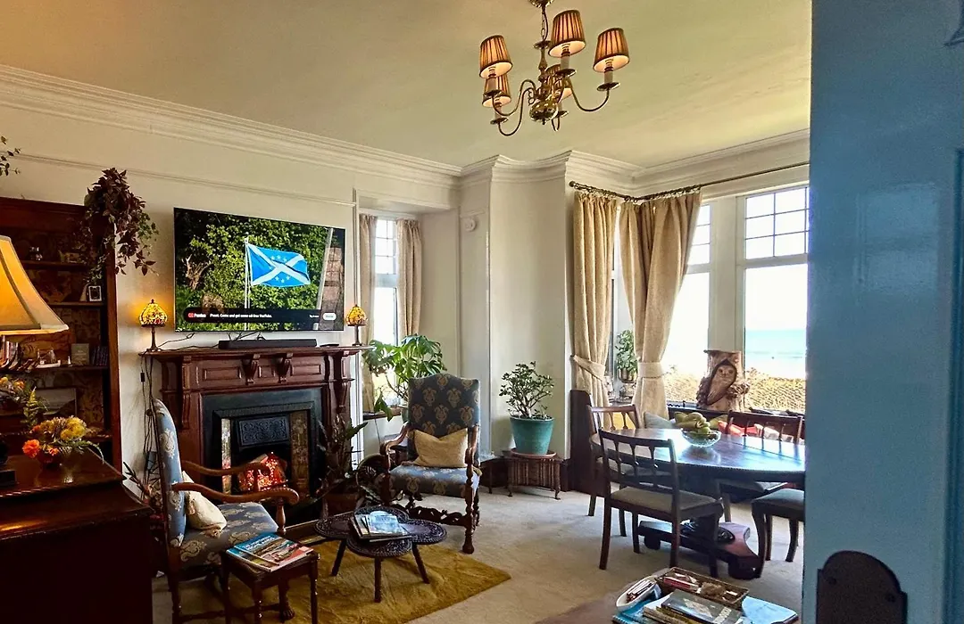 Tigh Na Mara Guest House Rosemarkie- Breakfast Optional-1