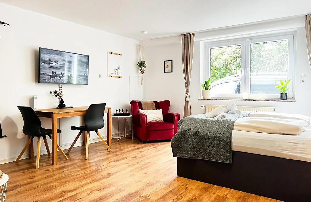 Modern Room With Netflix In Porta Westfalica-1