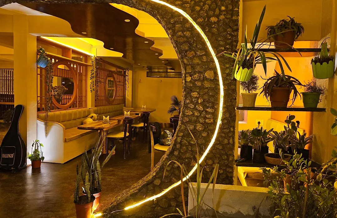 Hotel Golden Orchid-1