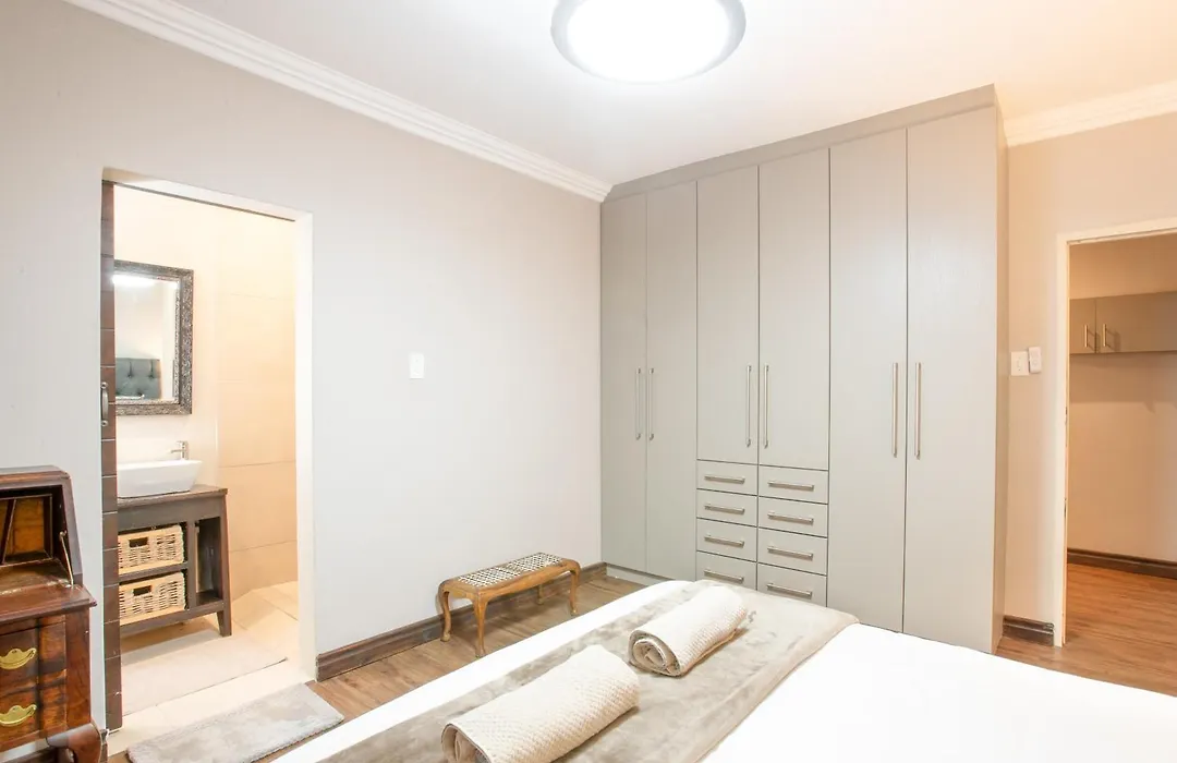 Guesthouse Fort Knox-1