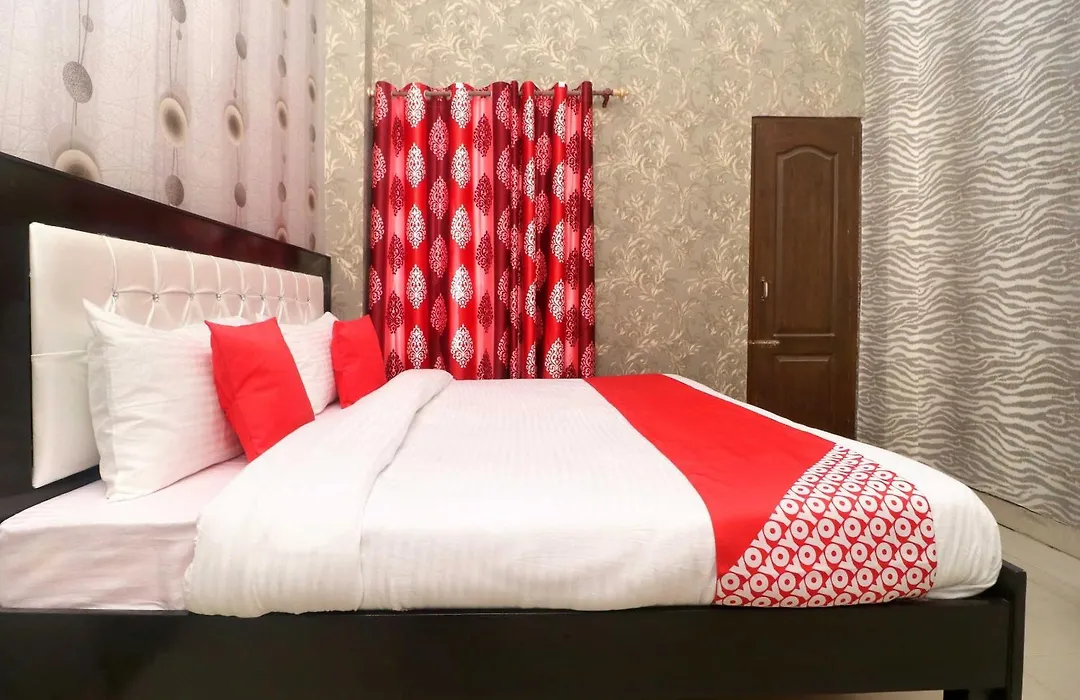 Oyo Hotel Aryan Plaza-1