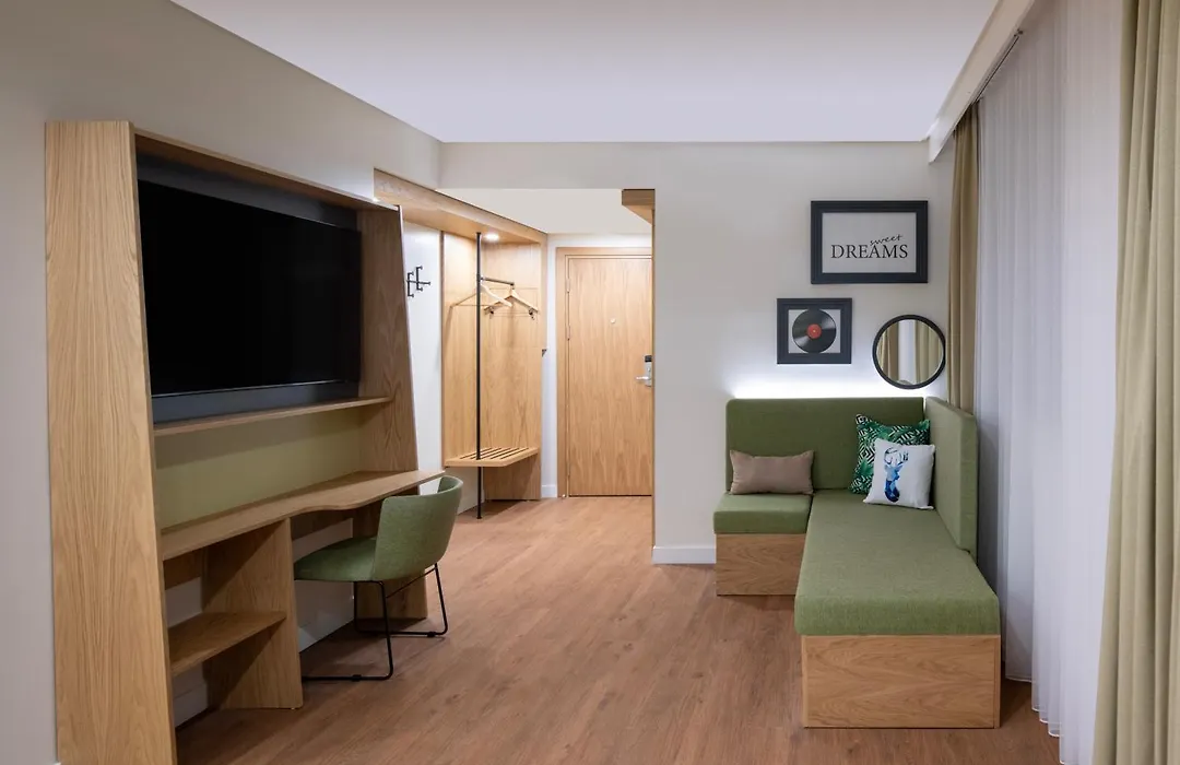 Hampton By Hilton Istanbul Sirkeci-1
