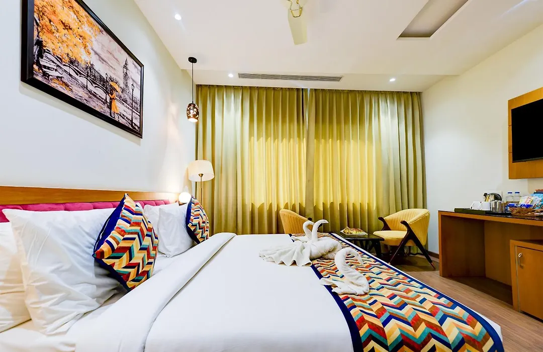 Classio Royale By Io Hotels Near Golden Temple-1