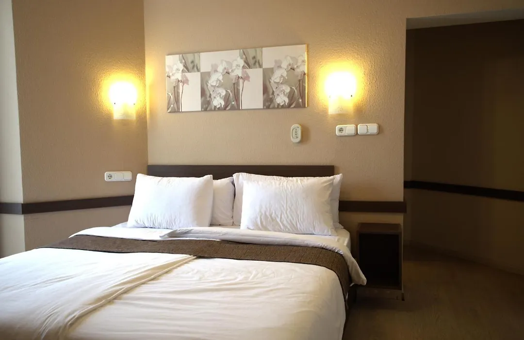 Hotel La Riva-1
