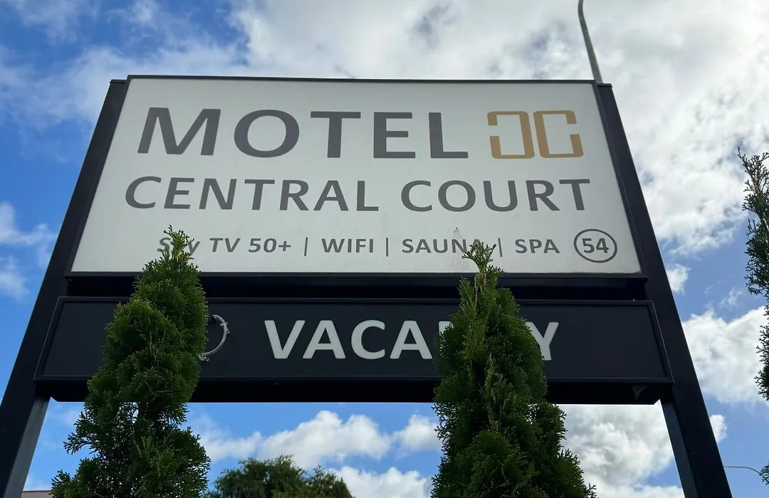 Central Court Motel-1