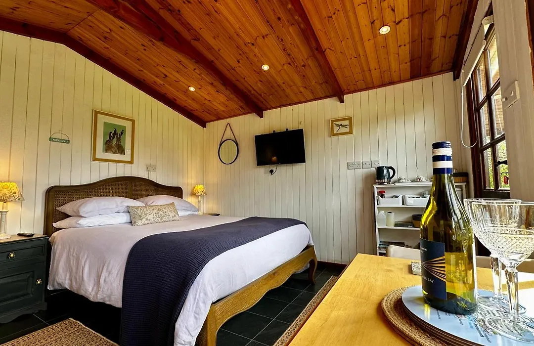 The Cider Shed Bed And Breakfast-1