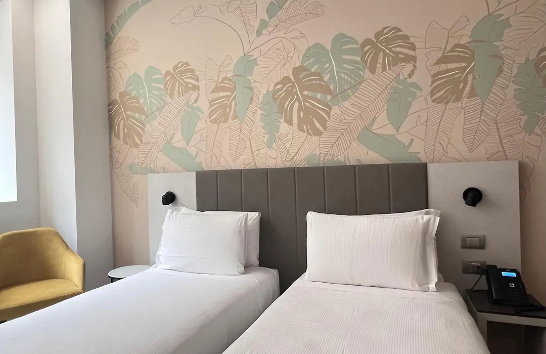 Ih Hotels Milano Centrale-1
