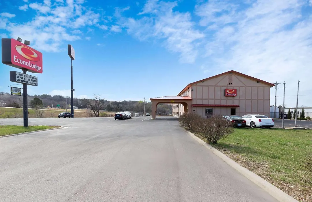 Econo Lodge-1