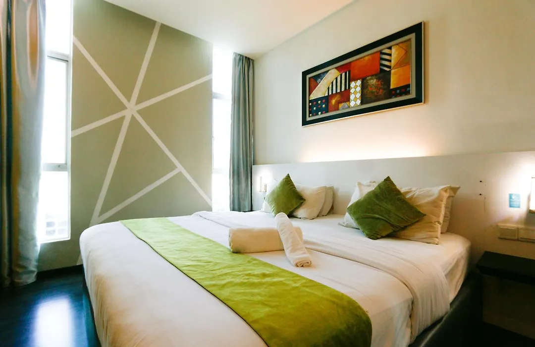 Swing & Pillows - Golden Roof Hotel Ampang, Ipoh-1