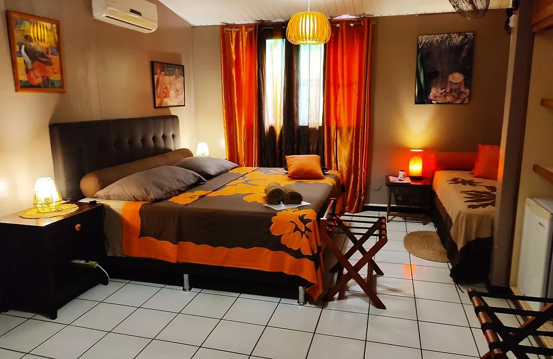 Fare D'Hotes Tutehau-1