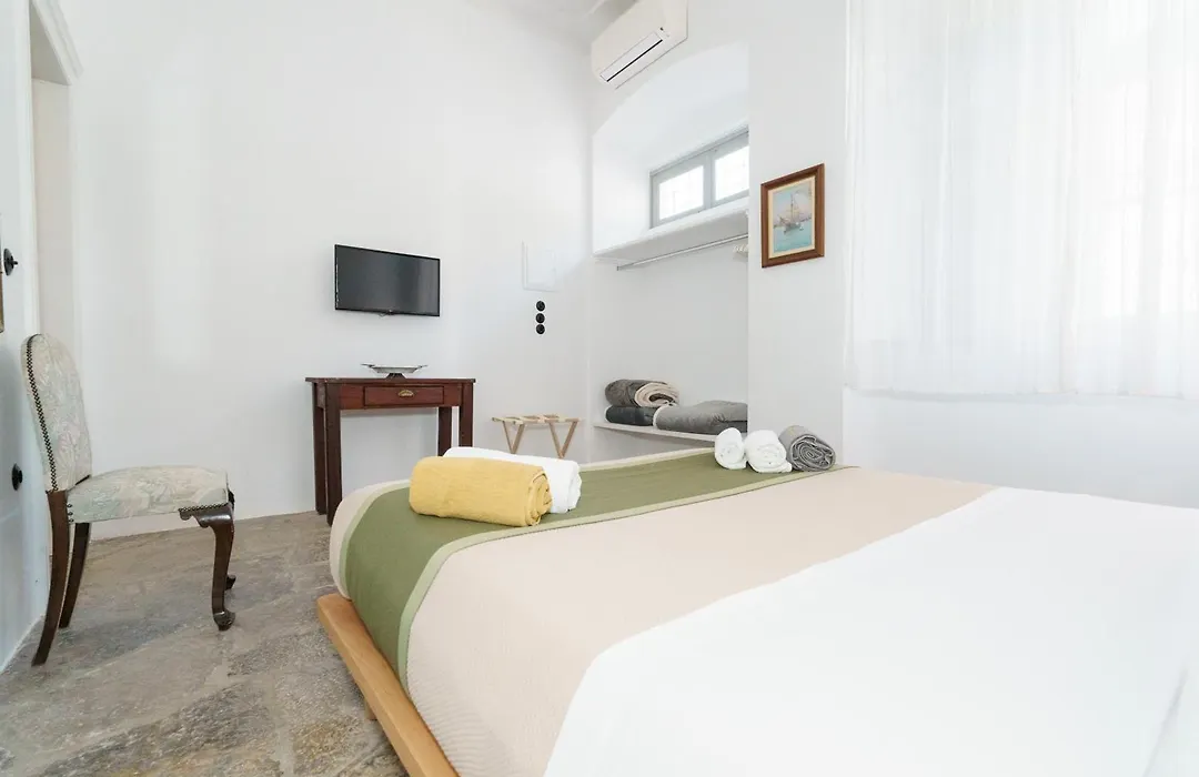 Livin Hydra Garden Suite-1