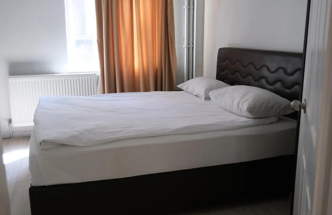 Simon Hotel-1