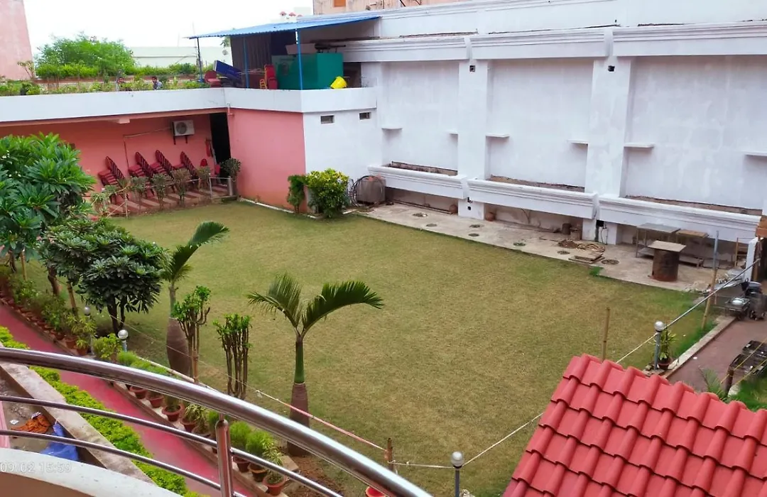 Hotel Gajapati: Beachfront Retreat with Sea Views and Temple Proximity-1