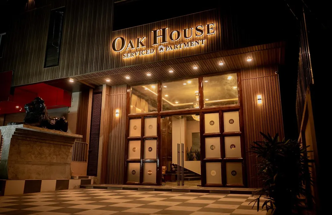 Oak House-1