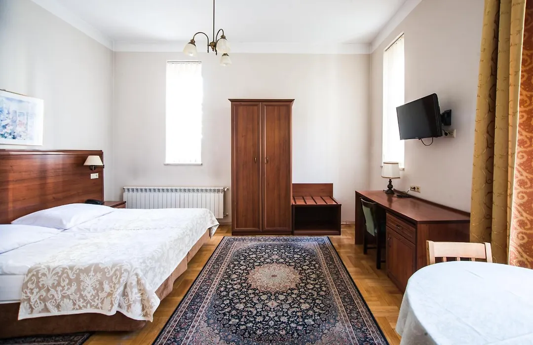 Aparthotel Basztowa-1