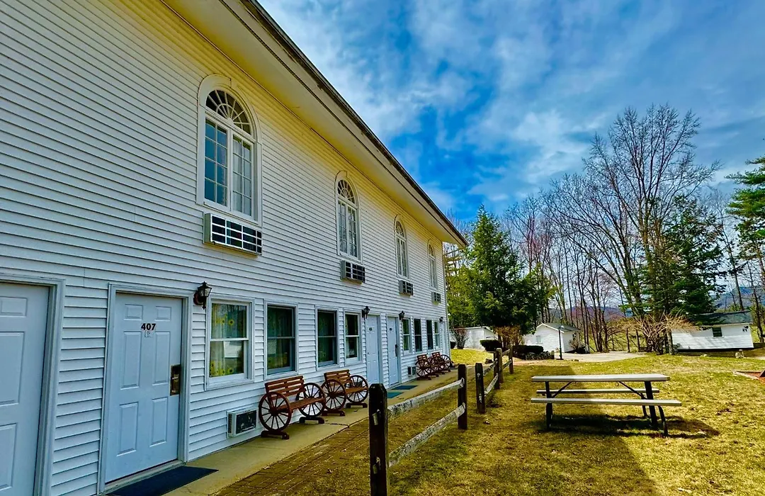 Merrill Farm Inn-1