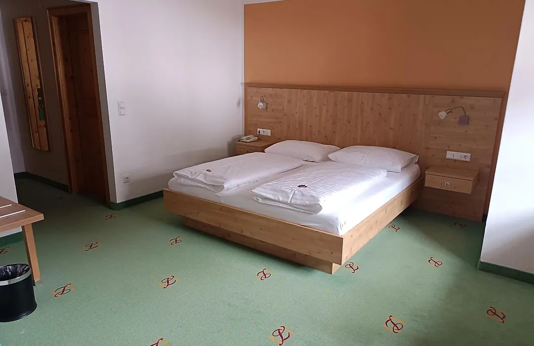 Hotel Gruenwaldkopf-1