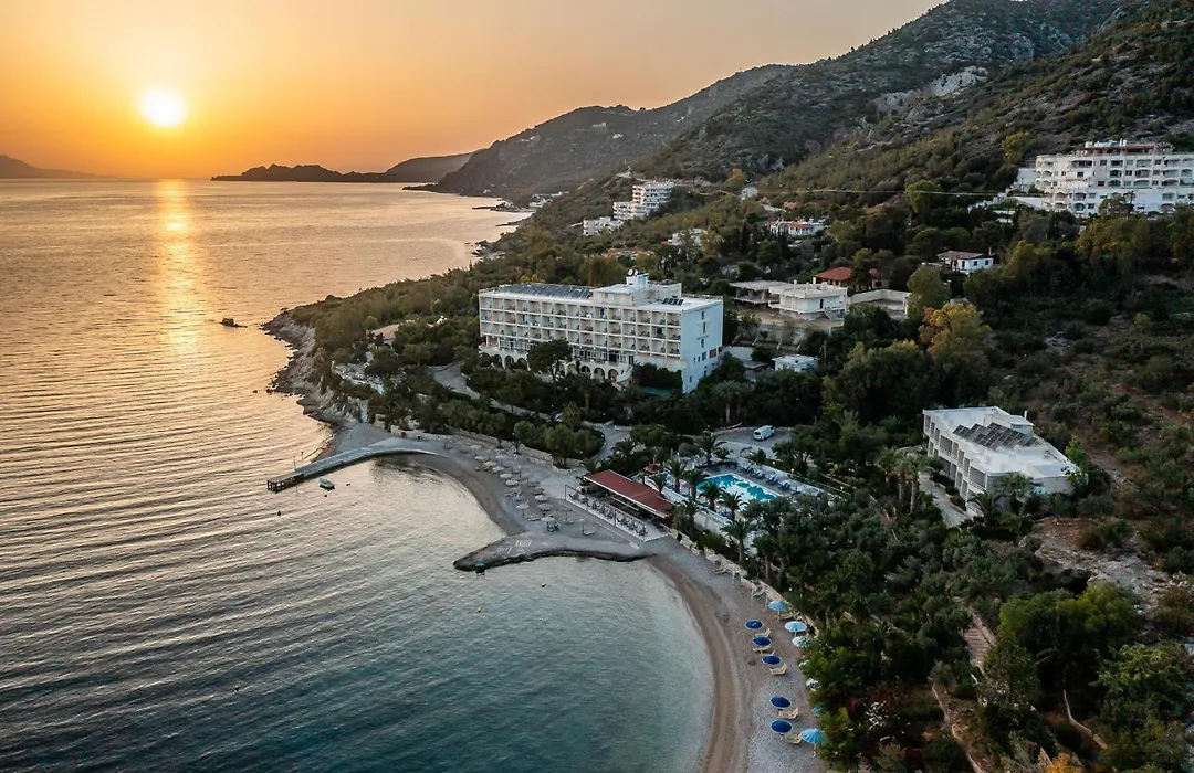 Pappas Hotel-1