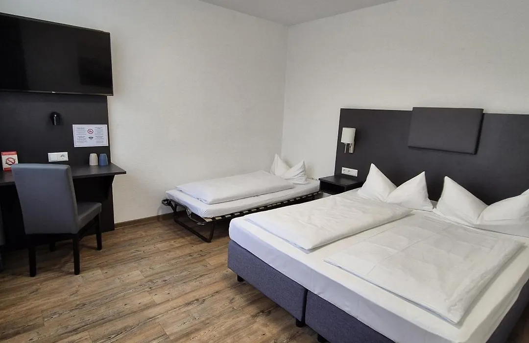 Melvi Hotel Goeppingen-1