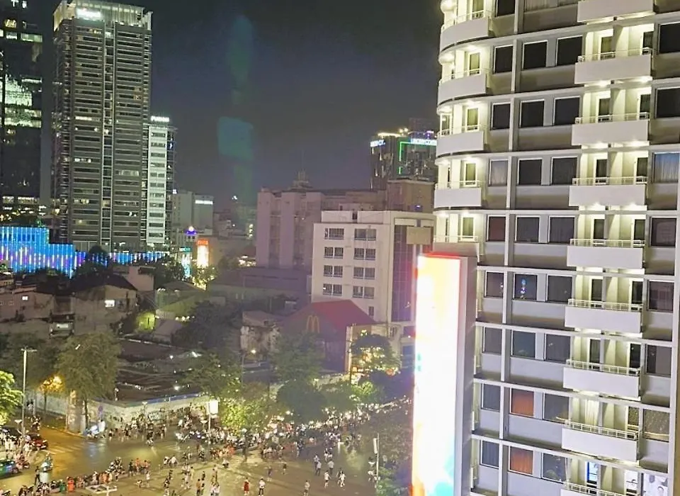6Even Apartments - Pho Di Bo Nguyen Hue-1