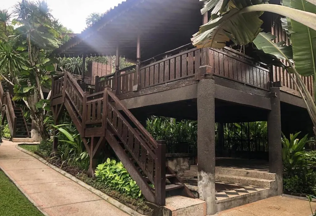 Villa Rumah Kayu-1