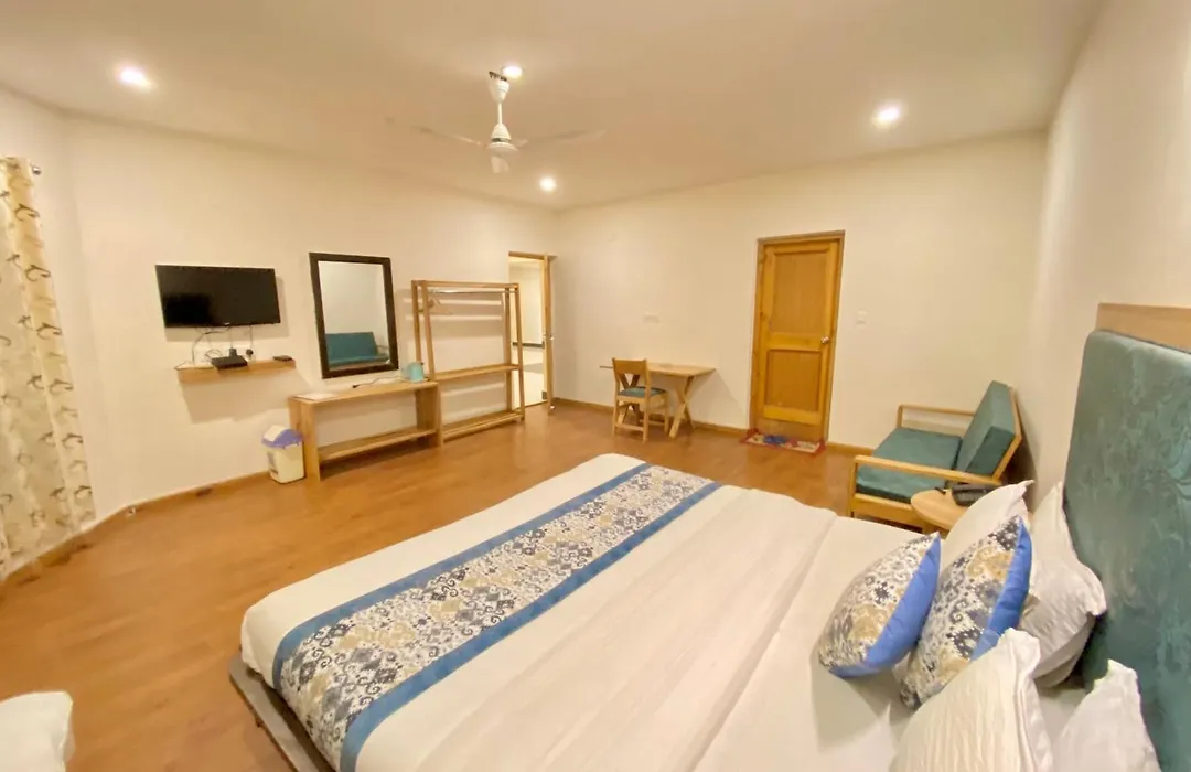 Hotel Palam Hills-1