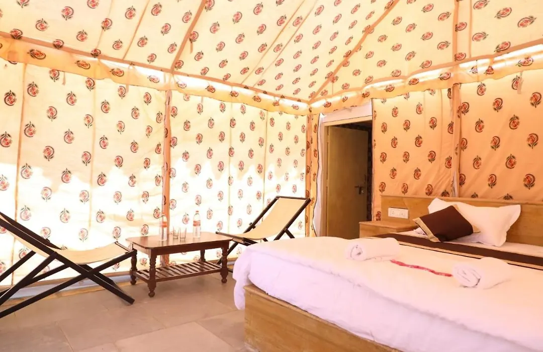 Sam Dunes Desert Safari Camp-1