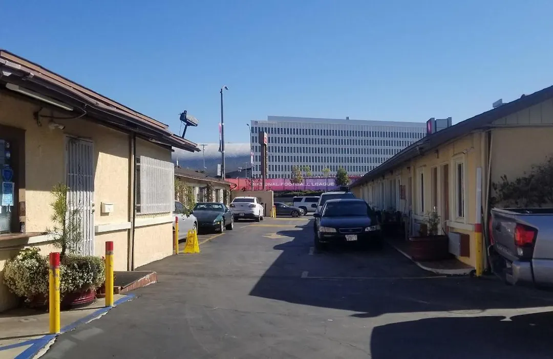 Hollywood Park Motel-1