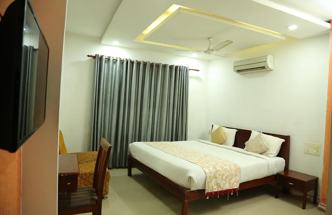 Malabar Plaza Inn-1