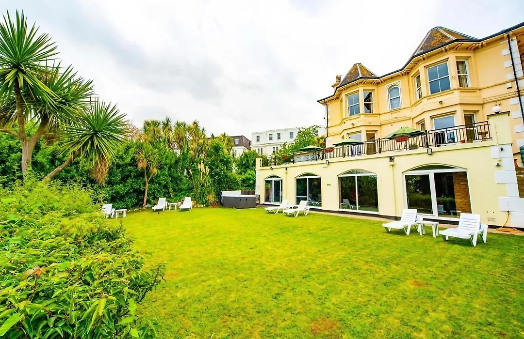 Crofton House Hotel-1