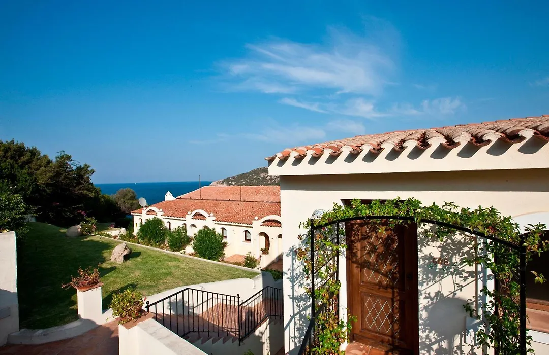 Club Hotel Baja Sardinia-1