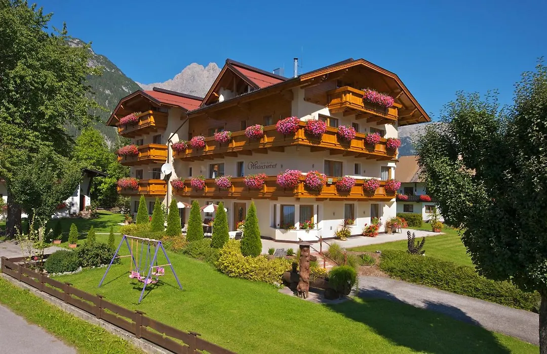 Hotel-Garni Weidacherhof-1